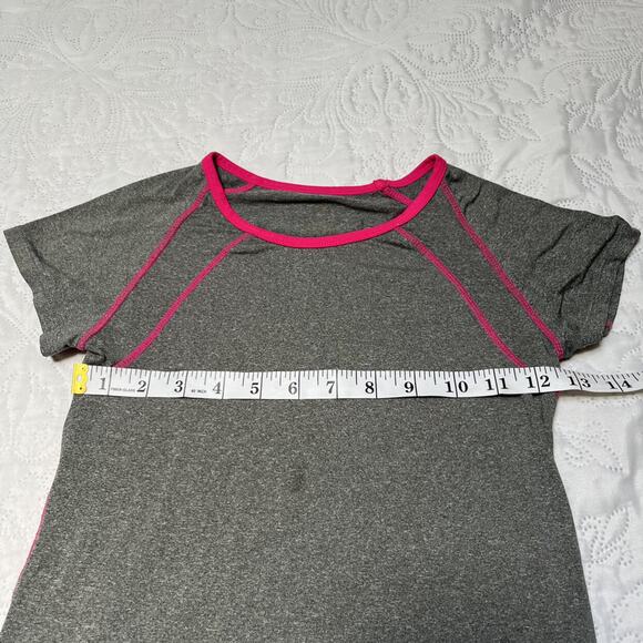 H&M Athletic Style Short Sleeve Shirt - Picture 6 of 9